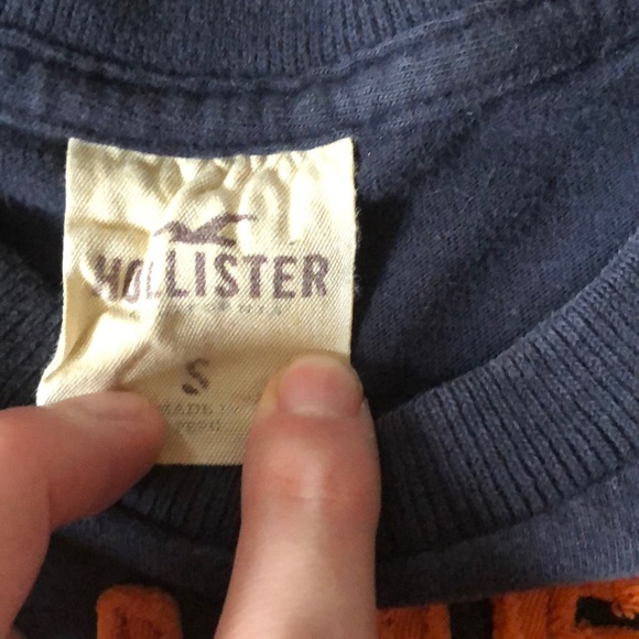 Hollister T-Shirt - Picture 2 of 6